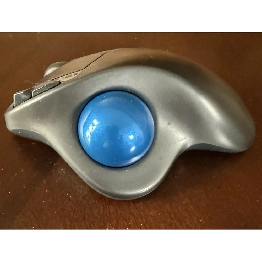 Logitech M570 Wireless Trackball Mouse w/USB Receiver Working